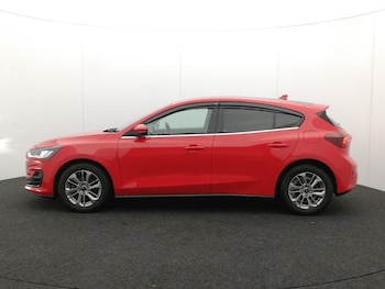 Used Ford Focus 2023 for sale - 76055284: Photo 4