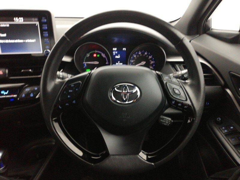 Used Toyota C-HR 2021 for sale - 76246405: Photo 11