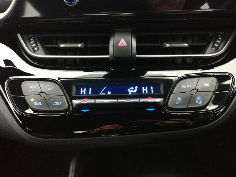 Used Toyota C-HR 2021 for sale - 76365617: Photo 17