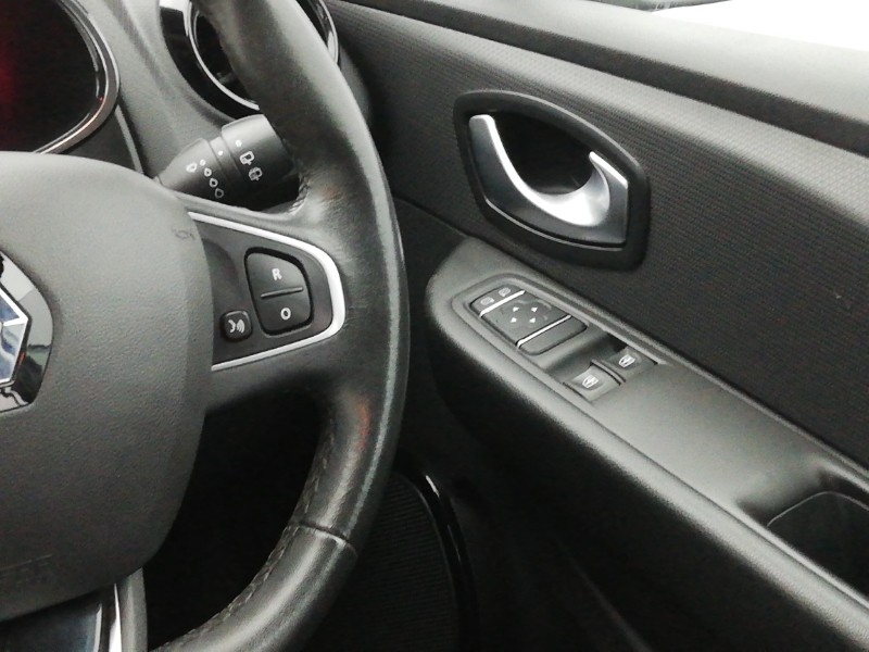 Used Renault Clio 2017 for sale - 76815799: Photo 11