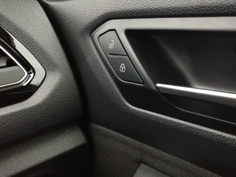 Used Volkswagen T-Roc 2021 for sale - 76560610: Photo 17