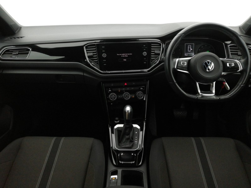 Used Volkswagen T-Roc 2021 for sale - 76560610: Photo 2