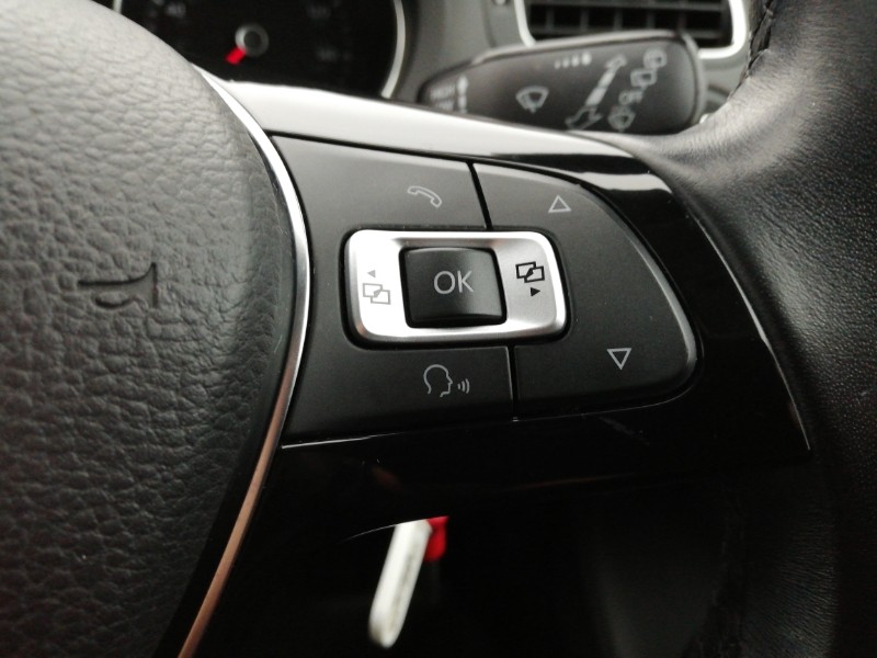 Used Volkswagen Polo 2015 for sale - 77644705: Photo 14