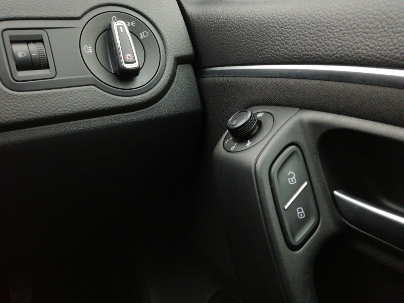 Used Volkswagen Polo 2015 for sale - 77644705: Photo 16