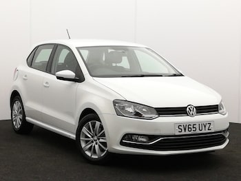 Used Volkswagen Polo 2015 for sale - 77644705: Photo