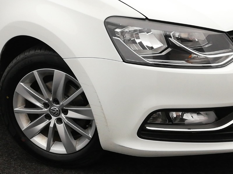 Used Volkswagen Polo 2015 for sale - 77644705: Photo 9