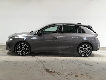 Used Vauxhall Astra 2025 for sale - 76548638: Photo