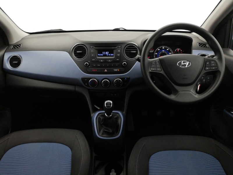Used Hyundai i10 2014 for sale - 76301909: Photo 2
