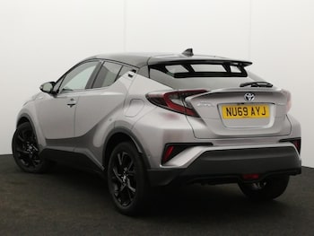 Used Toyota C-HR 2019 for sale - 79372923: Photo
