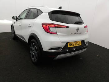 Used Renault Captur 2023 for sale - 79523001: Photo