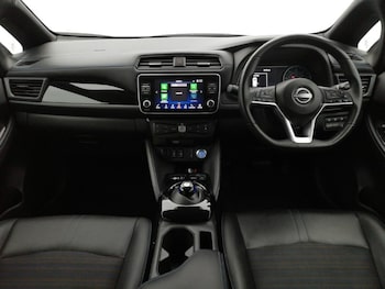 Used Nissan Leaf 2022 for sale - 76172233: Photo 2