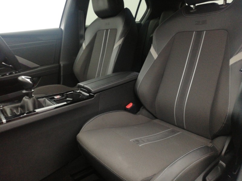 Used Vauxhall Astra 2023 for sale - 78211461: Photo 5