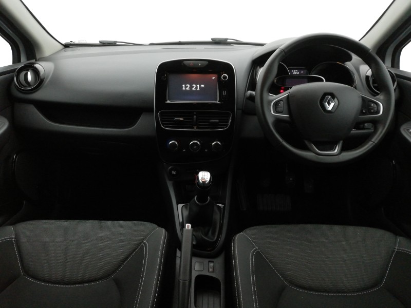 Used Renault Clio 2018 for sale - 78147275: Photo 2