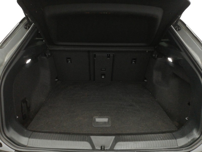 Used Volkswagen ID.4 2021 for sale - 77352579: Photo 8