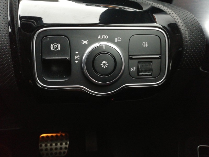 Used Mercedes-Benz A-Class 2019 for sale - 77265537: Photo 17