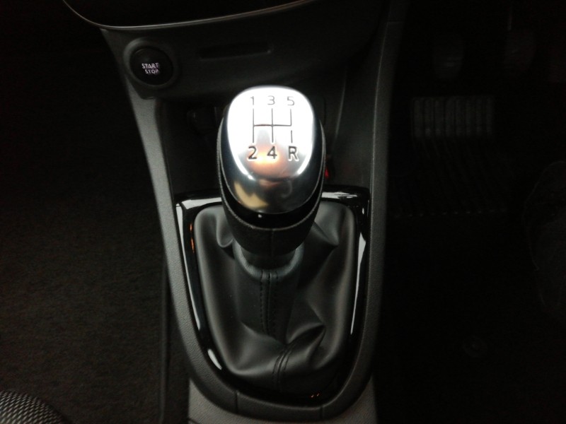 Used Renault Clio 2018 for sale - 76414624: Photo 12