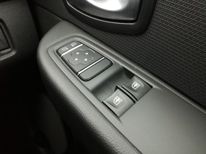 Used Renault Clio 2018 for sale - 76414624: Photo 15