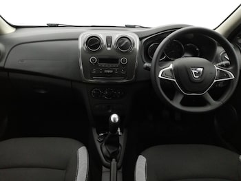 Used Dacia Sandero Stepway 2018 for sale - 79561622: Photo