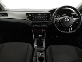 Used Volkswagen Polo 2018 for sale - 78771067: Photo