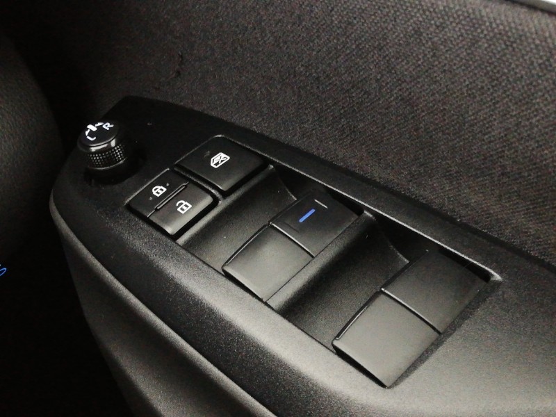 Used Toyota Yaris Cross 2023 for sale - 78151132: Photo 16