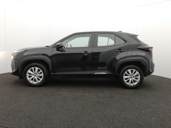 Used Toyota Yaris Cross 2023 for sale - 78151132: Photo