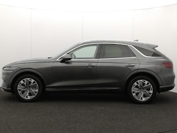 Used Genesis GV70 2023 for sale - 78342758: Photo