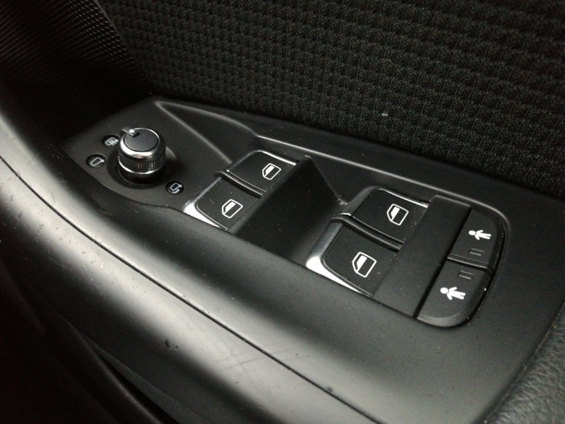 Used Audi Q3 2016 for sale - 76880328: Photo 15