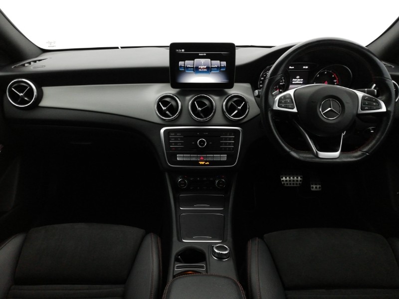 Used Mercedes-Benz CLA 2019 for sale - 76854021: Photo 2