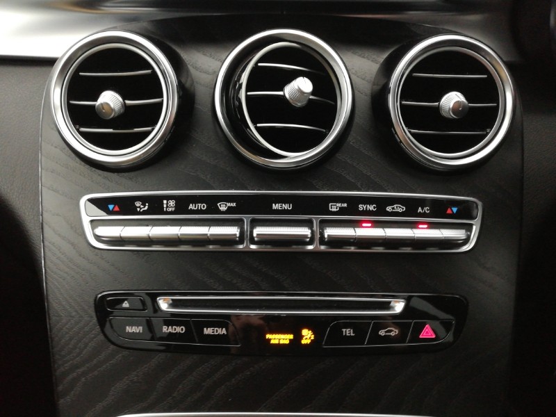 Used Mercedes-Benz GLC 2018 for sale - 76639448: Photo 16