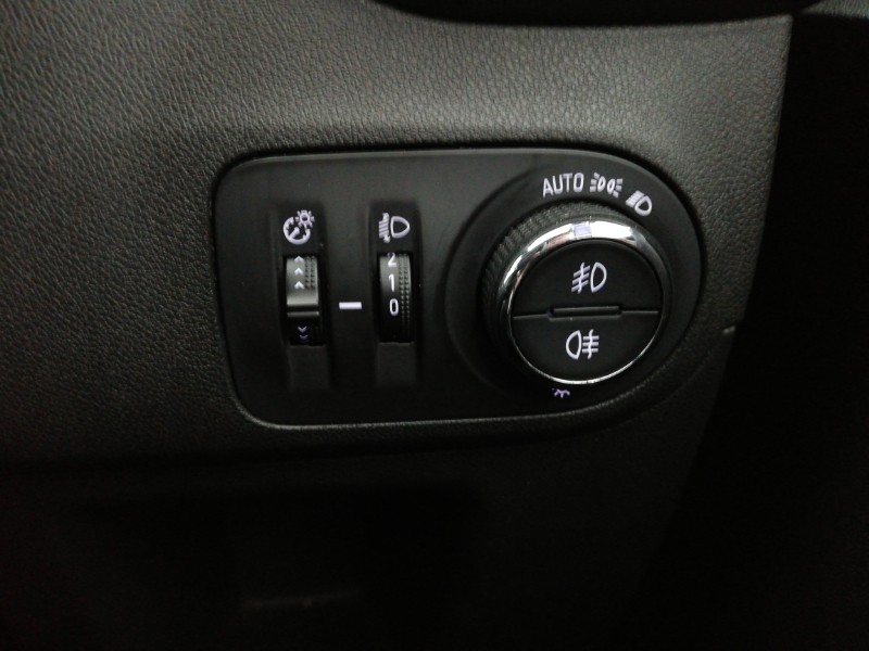 Used Vauxhall Crossland X 2017 for sale - 77964069: Photo 17