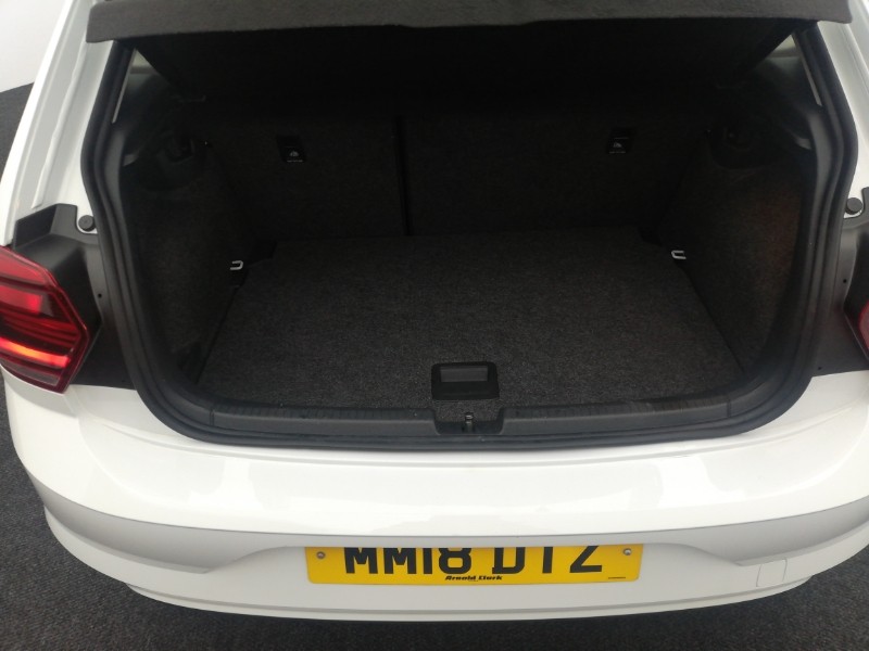 Used Volkswagen Polo 2018 for sale - 76393287: Photo 8