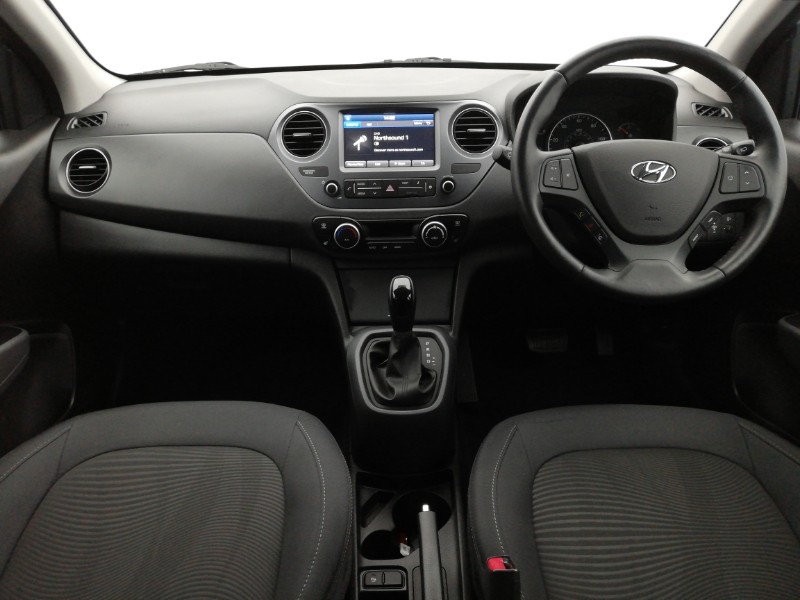 Used Hyundai i10 2020 for sale - 77964065: Photo 2