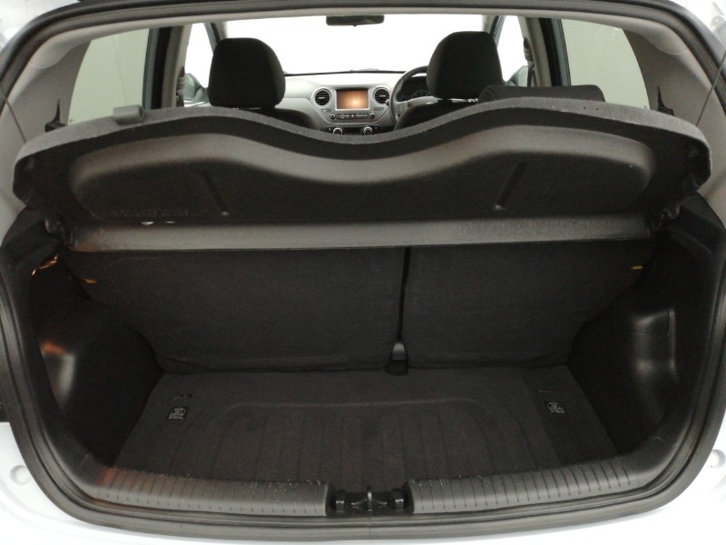 Used Hyundai i10 2020 for sale - 77964065: Photo 8