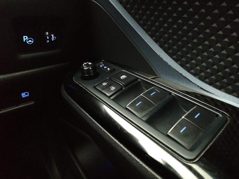 Used Toyota C-HR 2020 for sale - 76172075: Photo 16