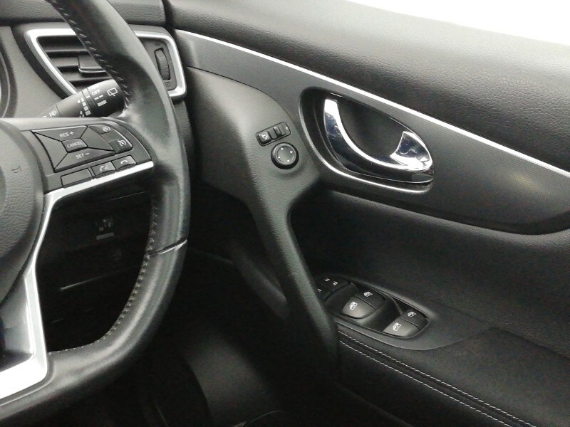 Used Nissan Qashqai 2017 for sale - 76815804: Photo 11