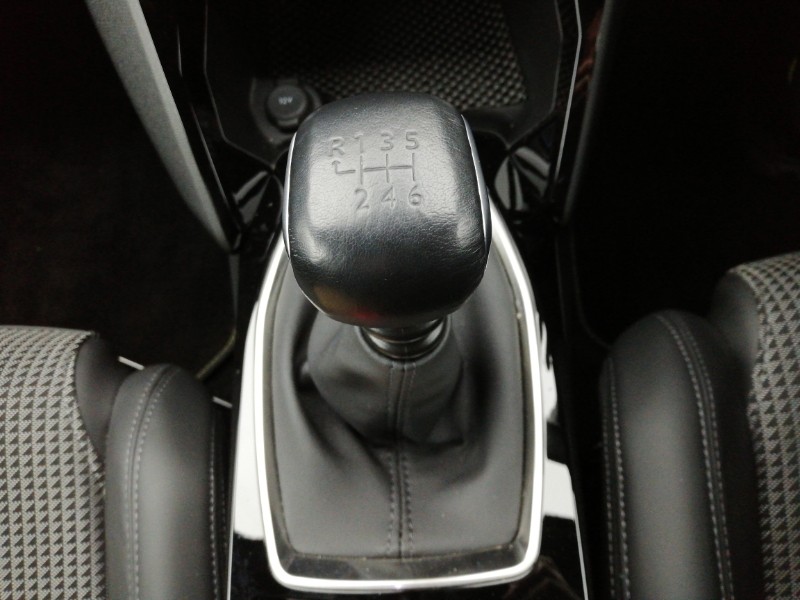 Used Peugeot 2008 2023 for sale - 78126360: Photo 12