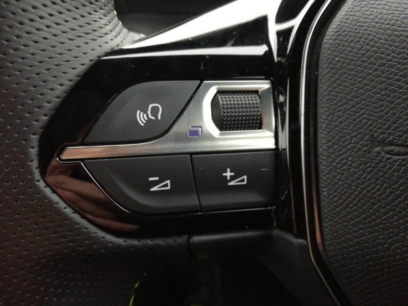 Used Peugeot 2008 2023 for sale - 78126360: Photo 13