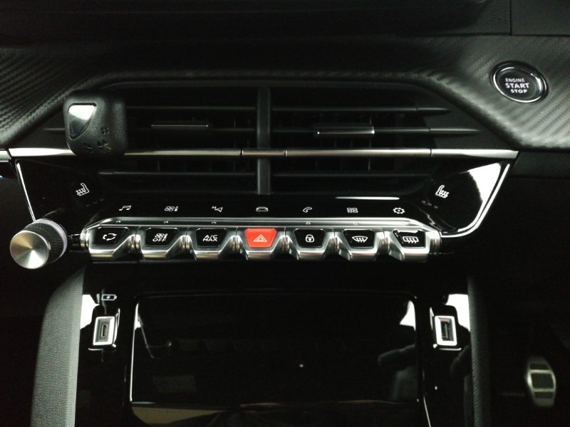 Used Peugeot 2008 2023 for sale - 78126360: Photo 17