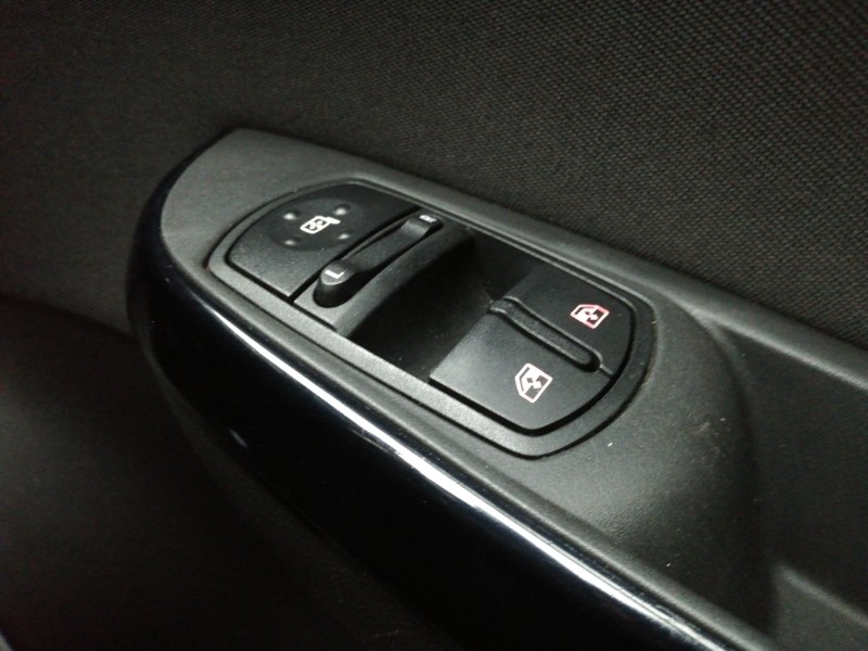 Used Vauxhall Corsa 2016 for sale - 76834201: Photo 16