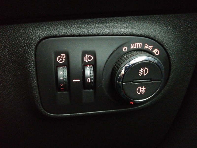 Used Vauxhall Corsa 2016 for sale - 76834201: Photo 17