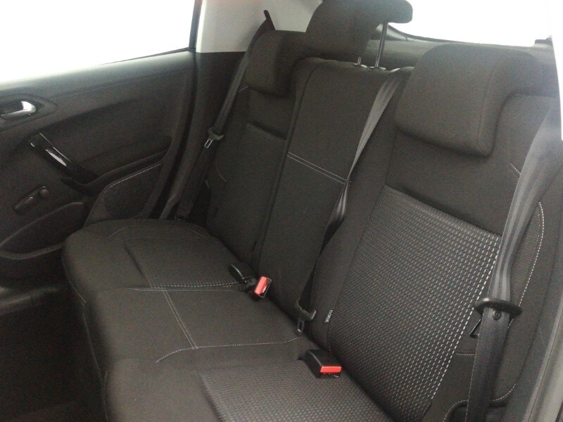 Used Peugeot 208 2017 for sale - 78155843: Photo 6
