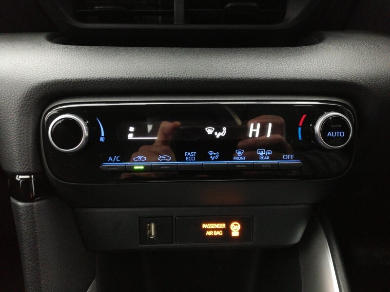 Used Toyota Yaris 2022 for sale - 77690120: Photo 17