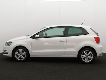 Used Volkswagen Polo 2016 for sale - 78688502: Photo