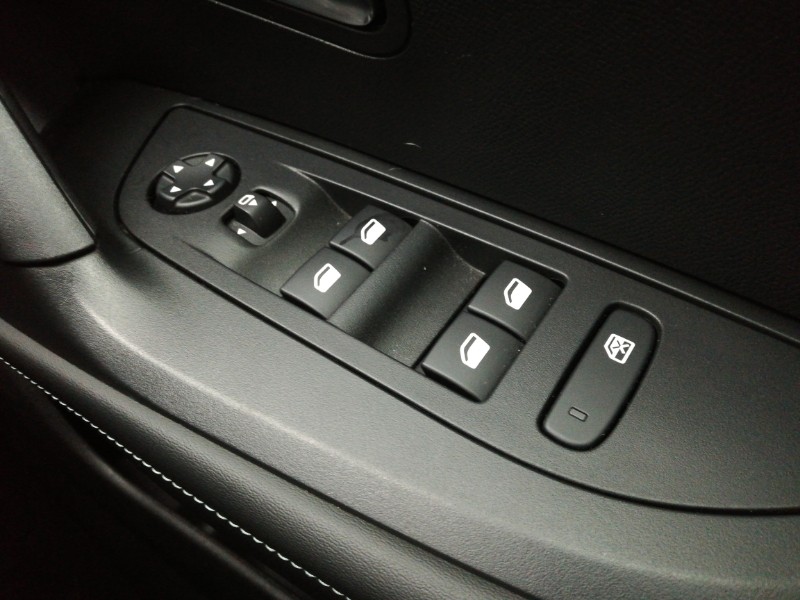 Used Peugeot 2008 2023 for sale - 77141255: Photo 16