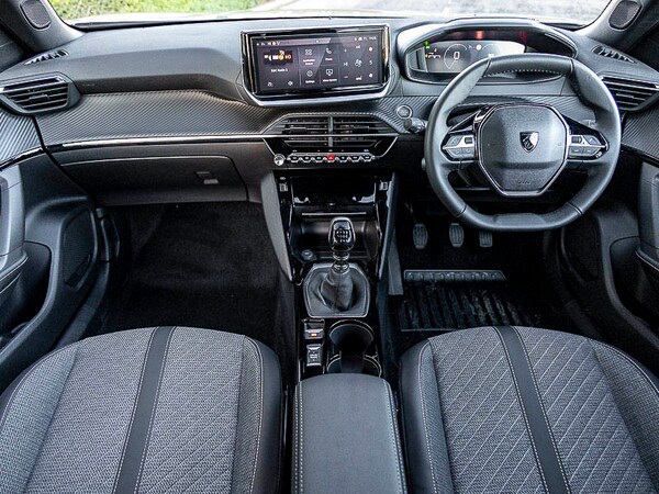 Used Peugeot 2008 2025 for sale - 76285799: Photo 2