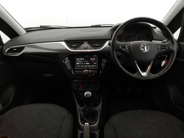 Used Vauxhall Corsa 2018 for sale - 76301917: Photo 2