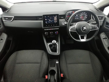Used Renault Clio 2021 for sale - 75629364: Photo