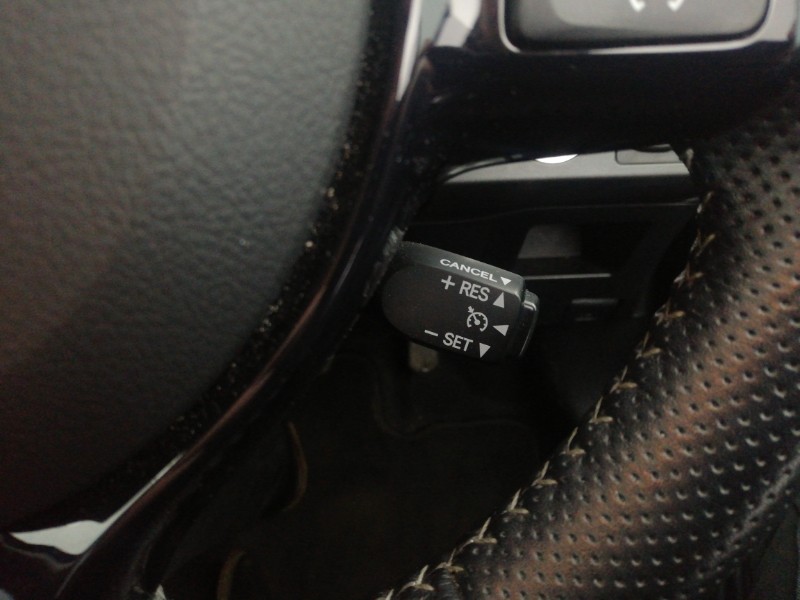 Used Toyota Yaris 2016 for sale - 78219772: Photo 17