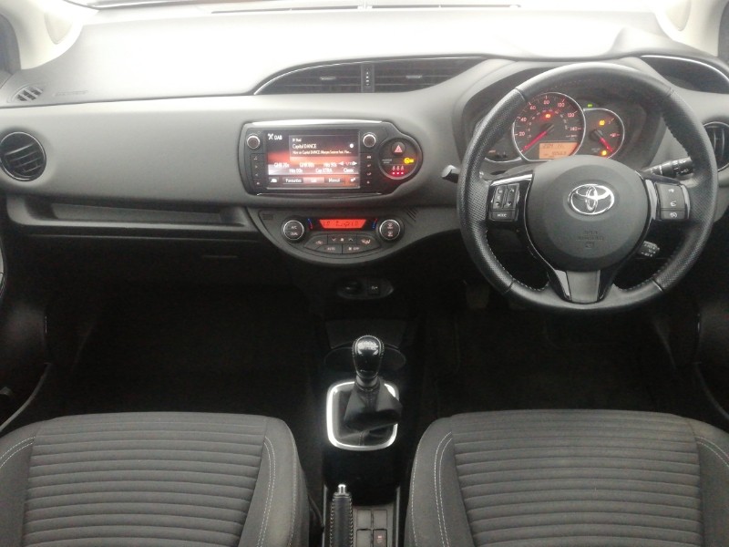 Used Toyota Yaris 2016 for sale - 78219772: Photo 2