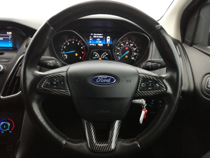 Used Ford Focus 2015 for sale - 76639431: Photo 11